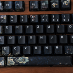 Faint Fragrance German QWERTZ keycaps, central keys detail