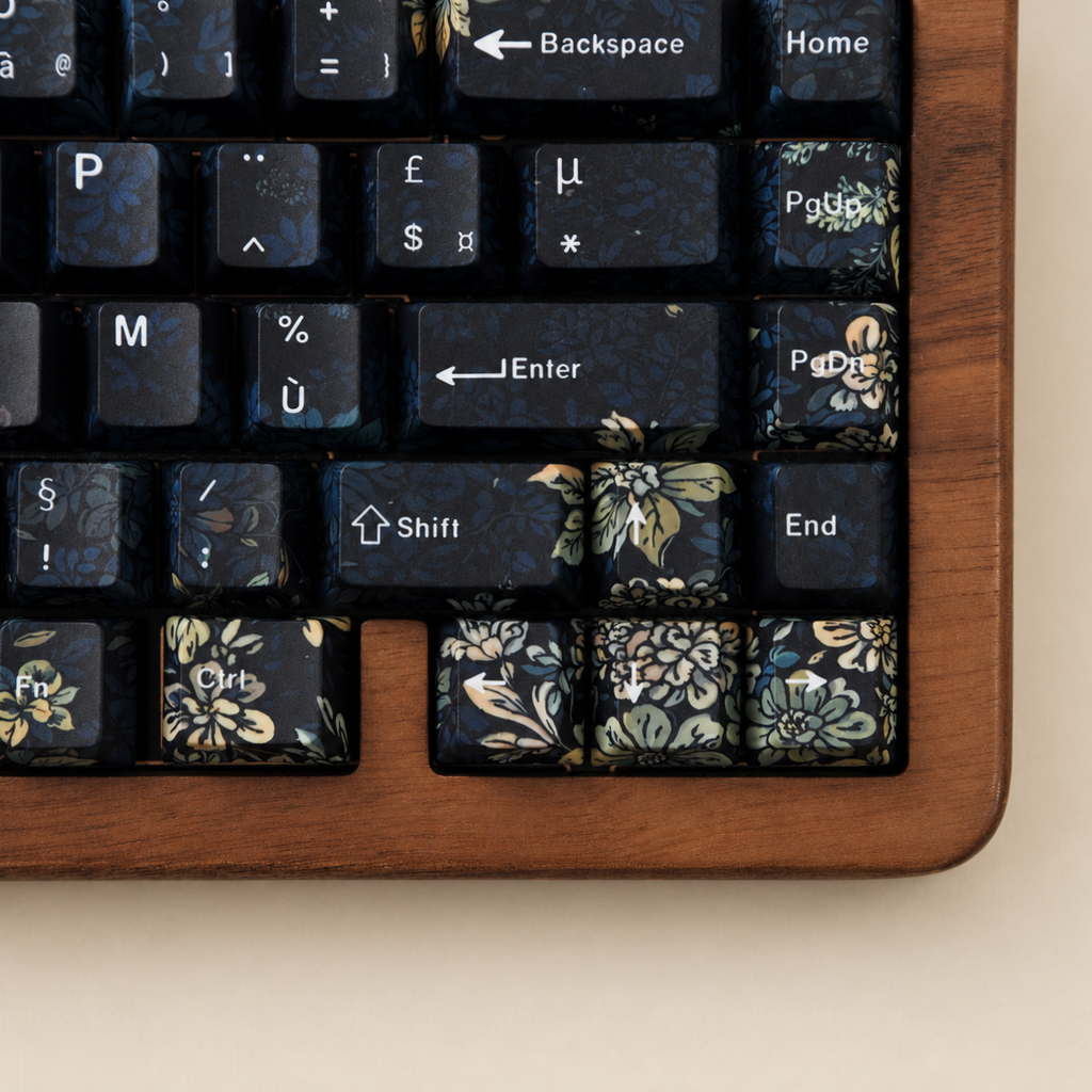 Faint Fragrance French AZERTY keycaps, arrow keys detail