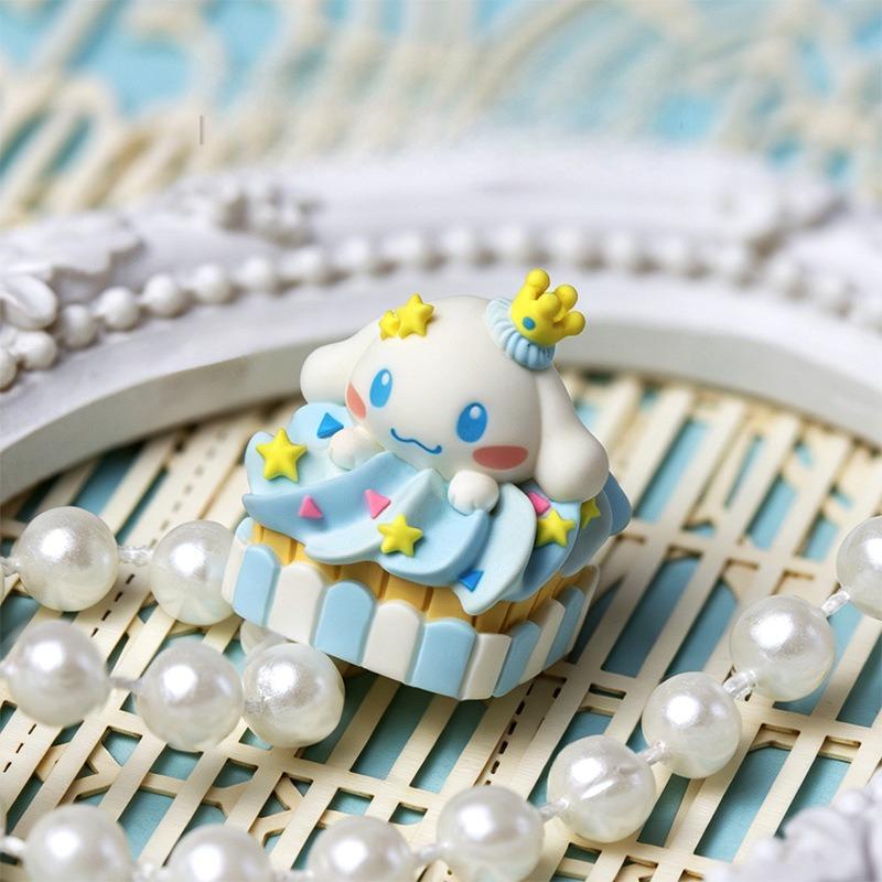 Blue Sanrio pudding character keycap photographed with pearl props | SIMPOCUBIC